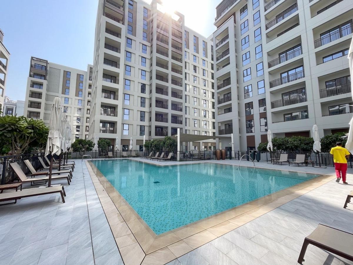 Elegant 4-Bedroom Apartment Perfect For Families In Dubai Creek Harbour Exterior photo