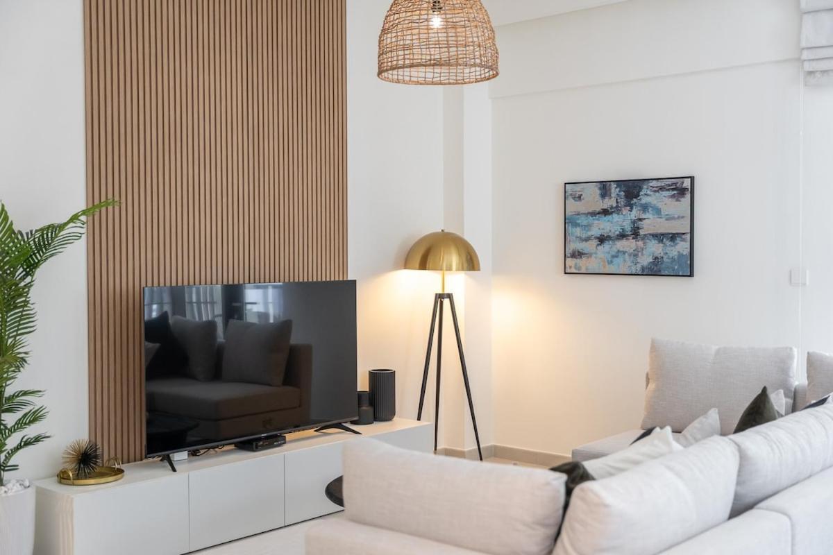 Elegant 4-Bedroom Apartment Perfect For Families In Dubai Creek Harbour Exterior photo