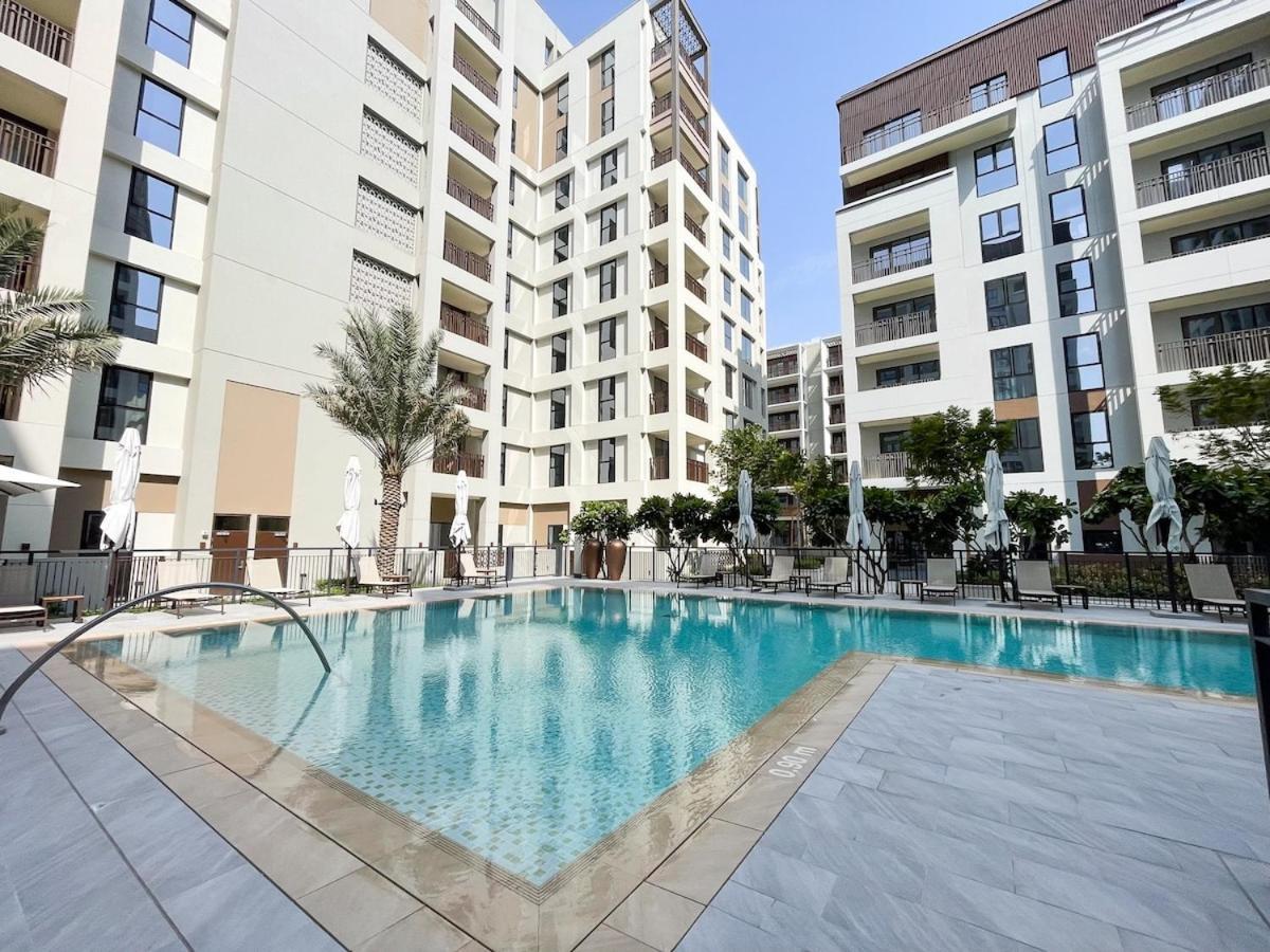 Elegant 4-Bedroom Apartment Perfect For Families In Dubai Creek Harbour Exterior photo